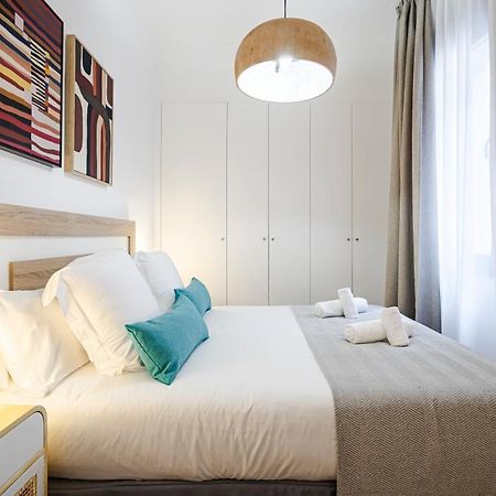 Feelathome Castilla Apartments マドリード エクステリア 写真