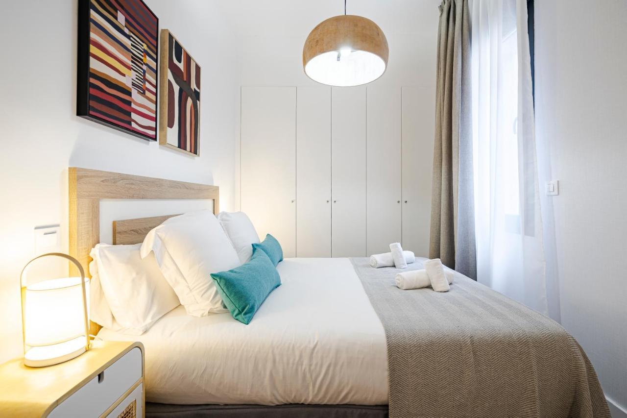 Feelathome Castilla Apartments マドリード エクステリア 写真
