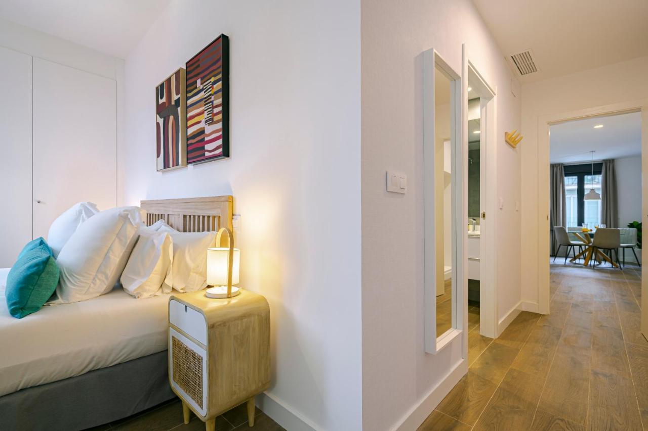 Feelathome Castilla Apartments マドリード エクステリア 写真