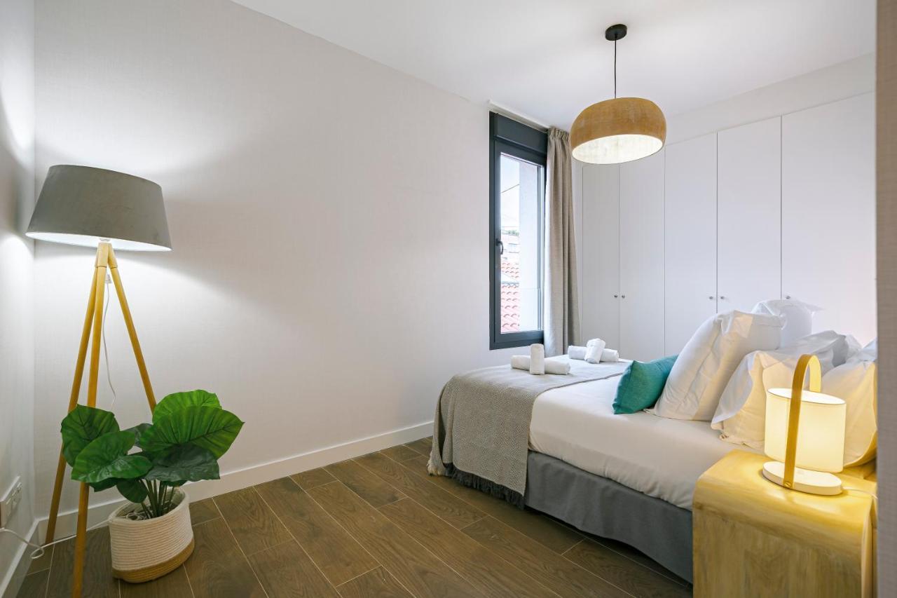 Feelathome Castilla Apartments マドリード エクステリア 写真