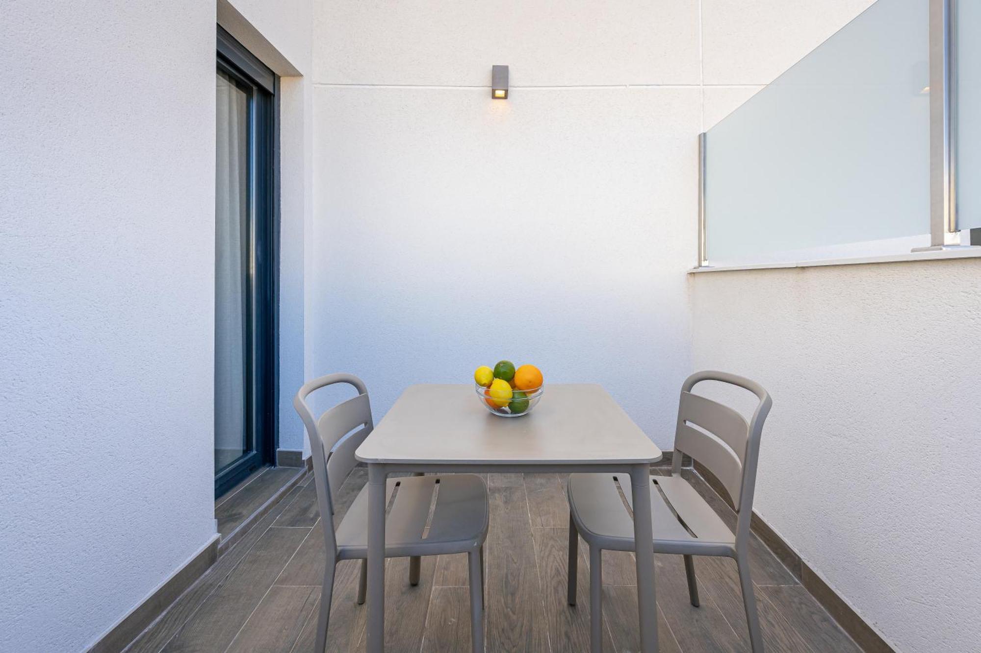 Feelathome Castilla Apartments マドリード エクステリア 写真