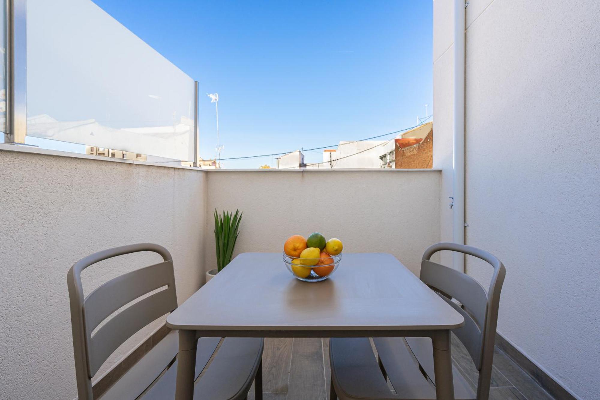 Feelathome Castilla Apartments マドリード エクステリア 写真